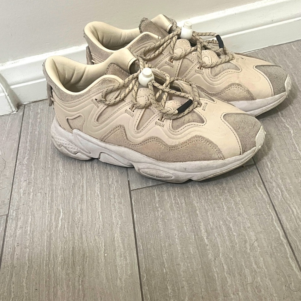 Tan Ozweego adidas Sneakers